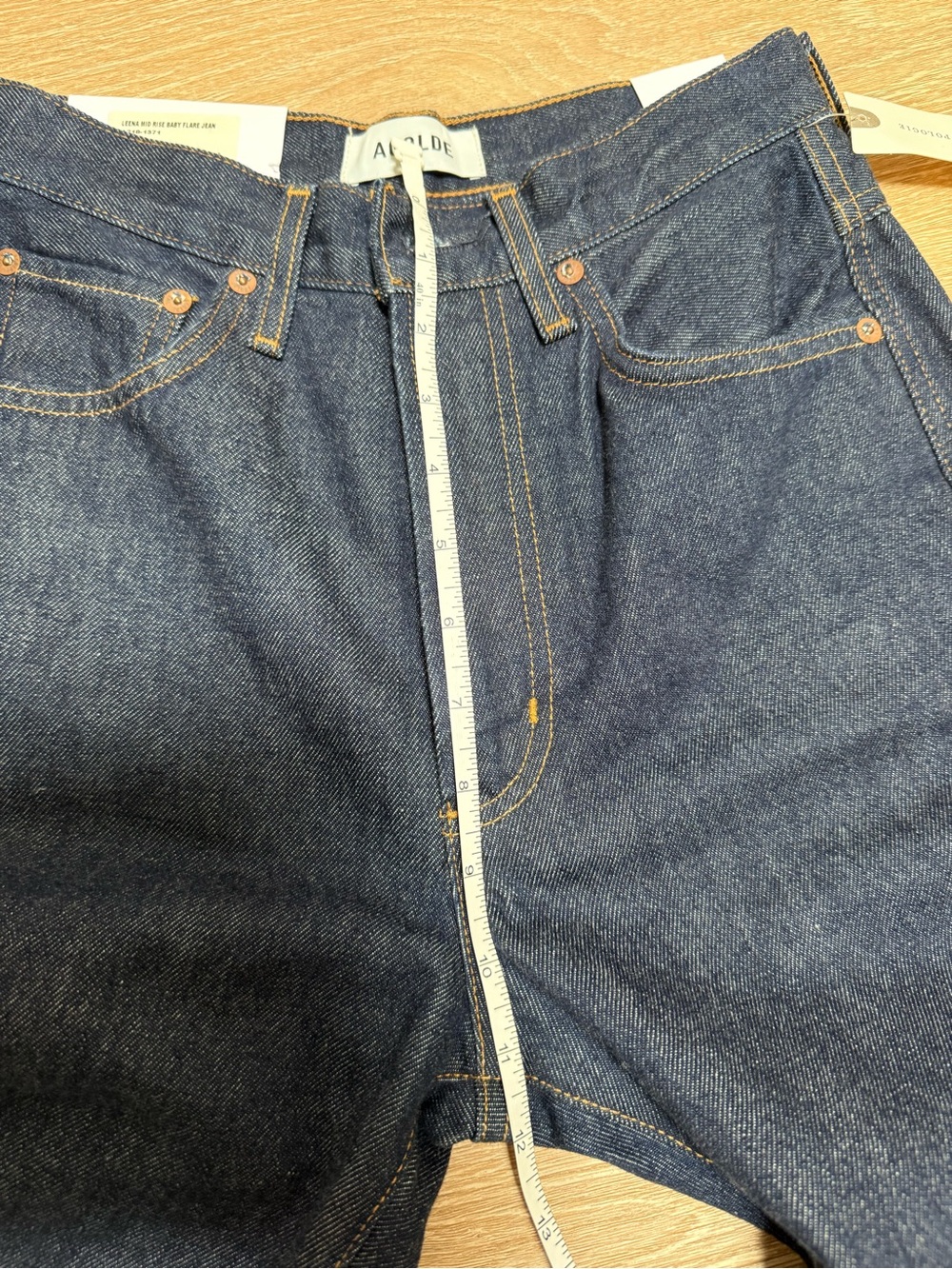 Agolde women’s Dark Indigo Jeans - Picture 3 of 6